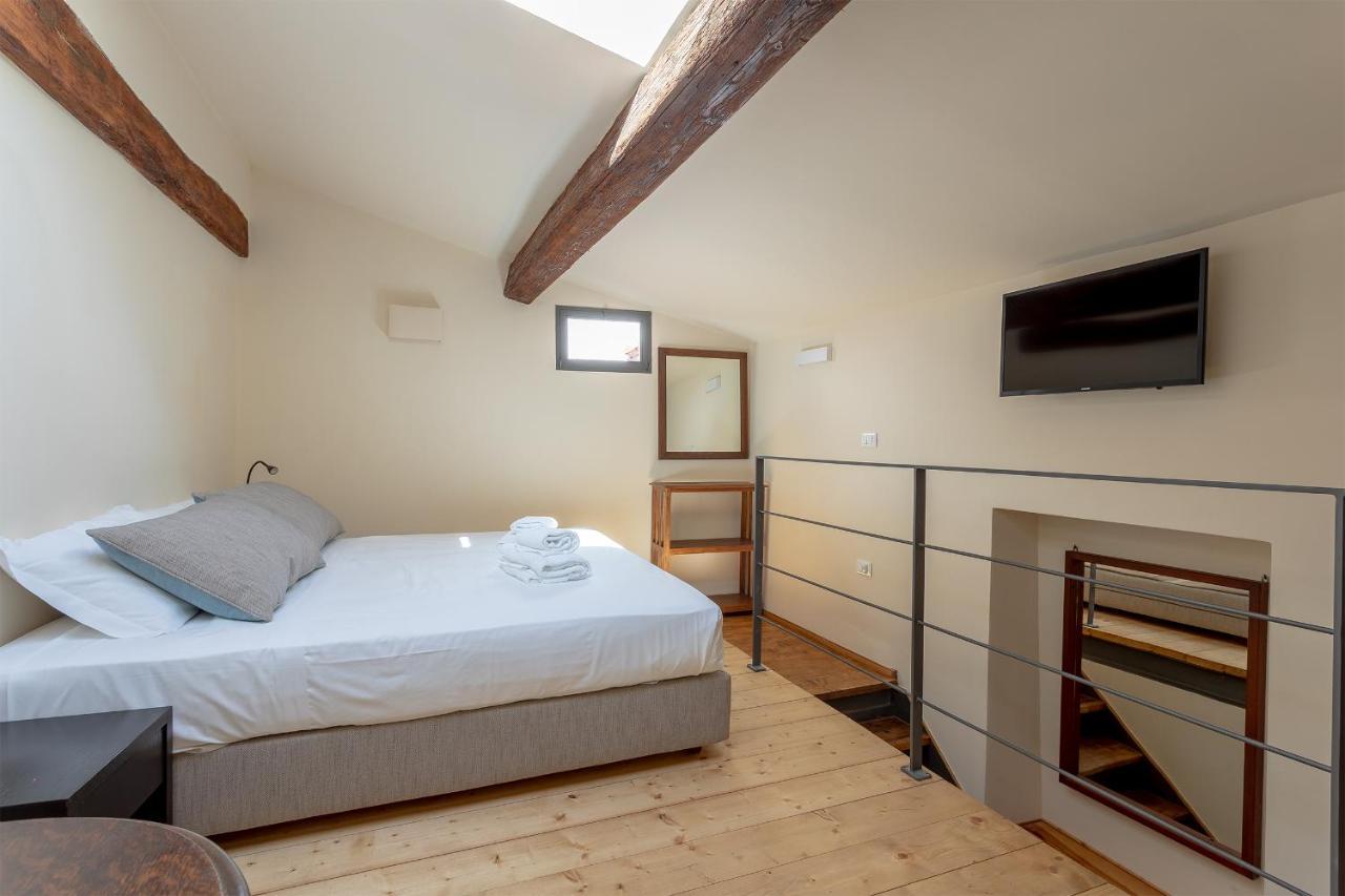 Ramaglianti Apartments Suite Tre Florencia Exterior foto